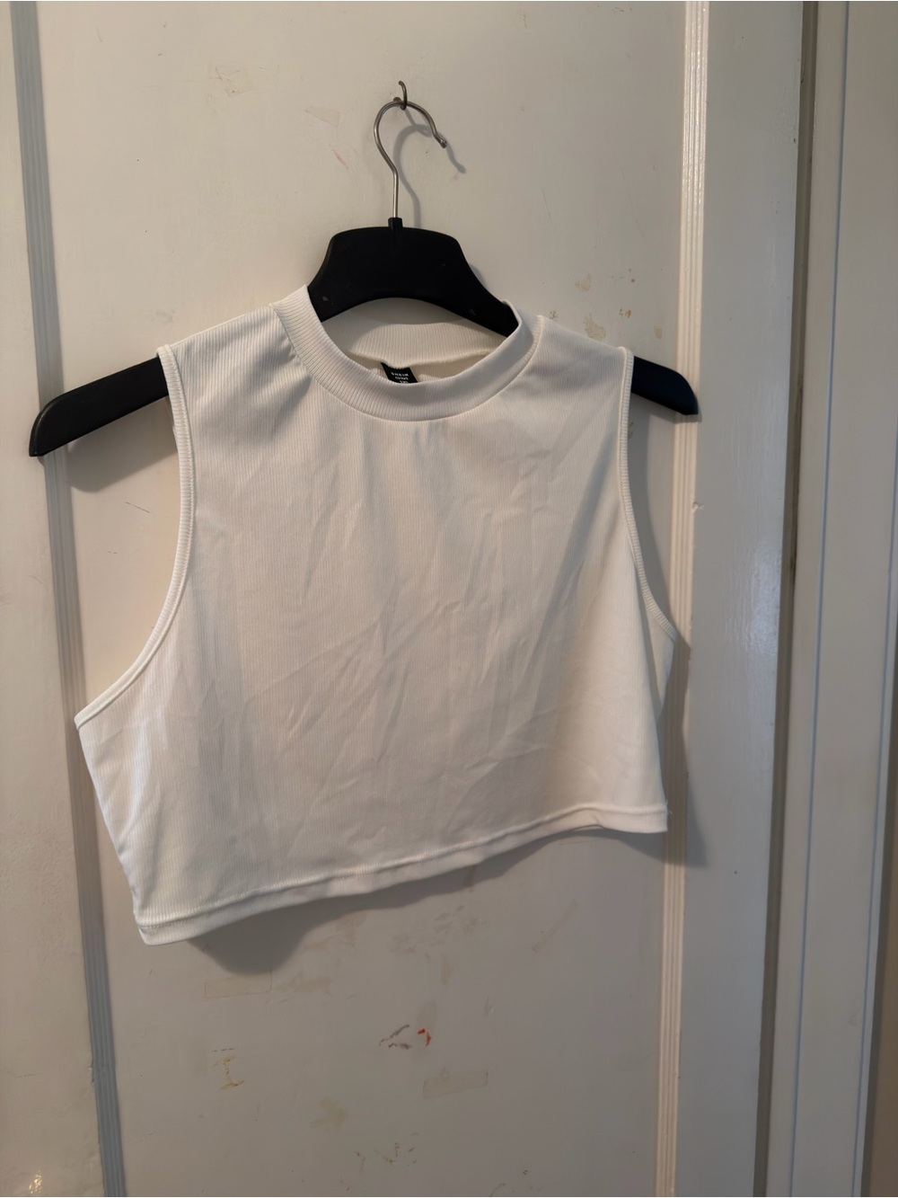 SHEIN White Ribbed Cropped Mock Neck Tank